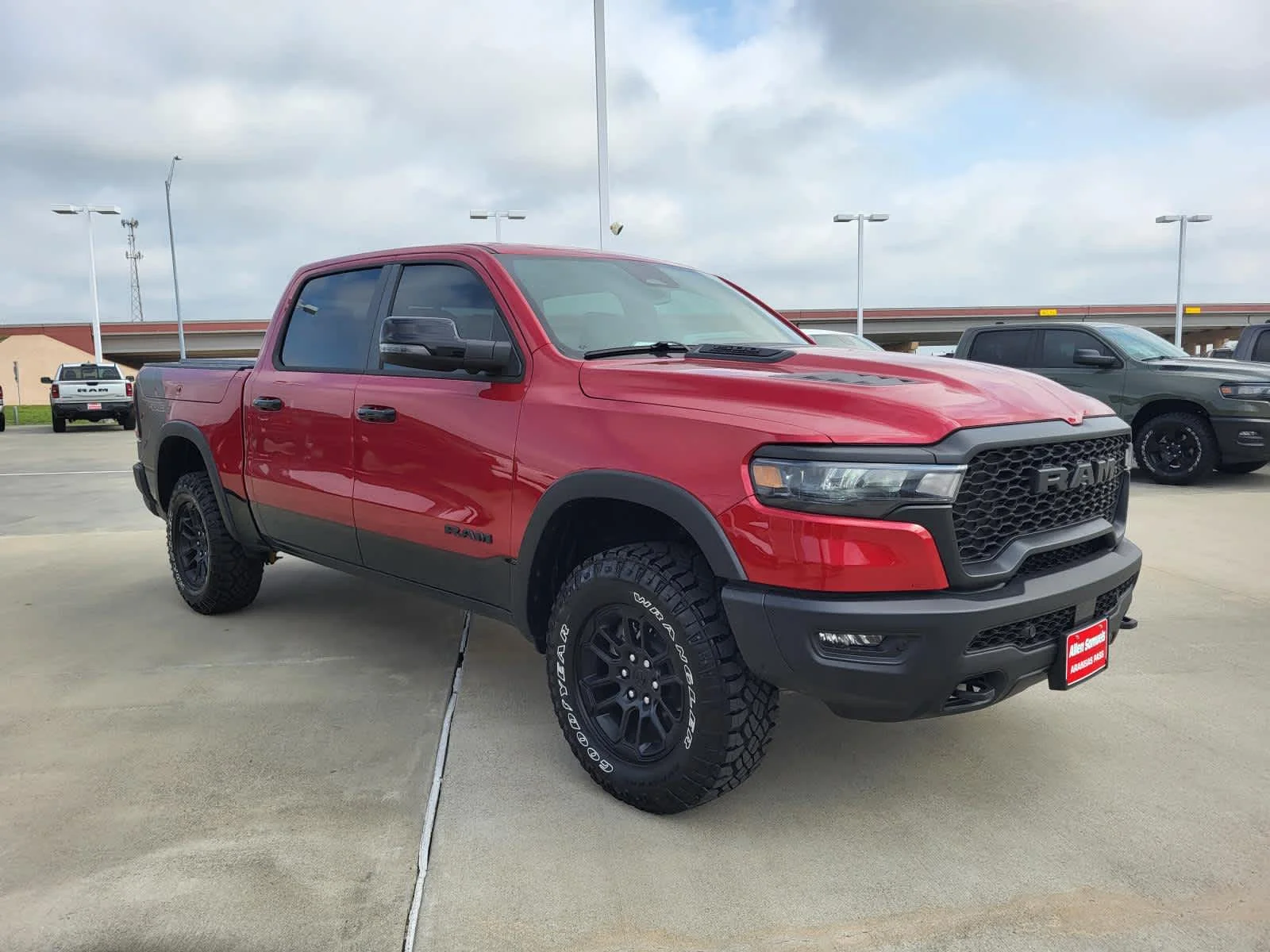 New 2026 Molten Red Pearlcoat Ram Rebel image 7