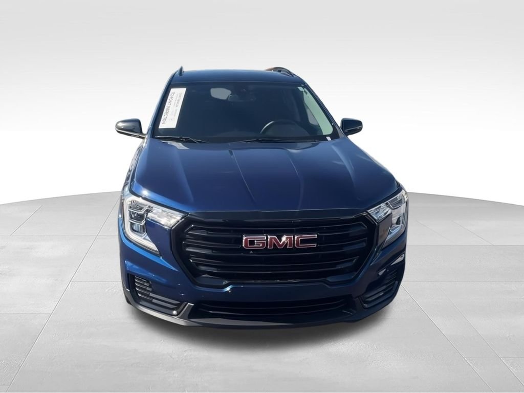 Used 2022 Blue GMC SLE image 5