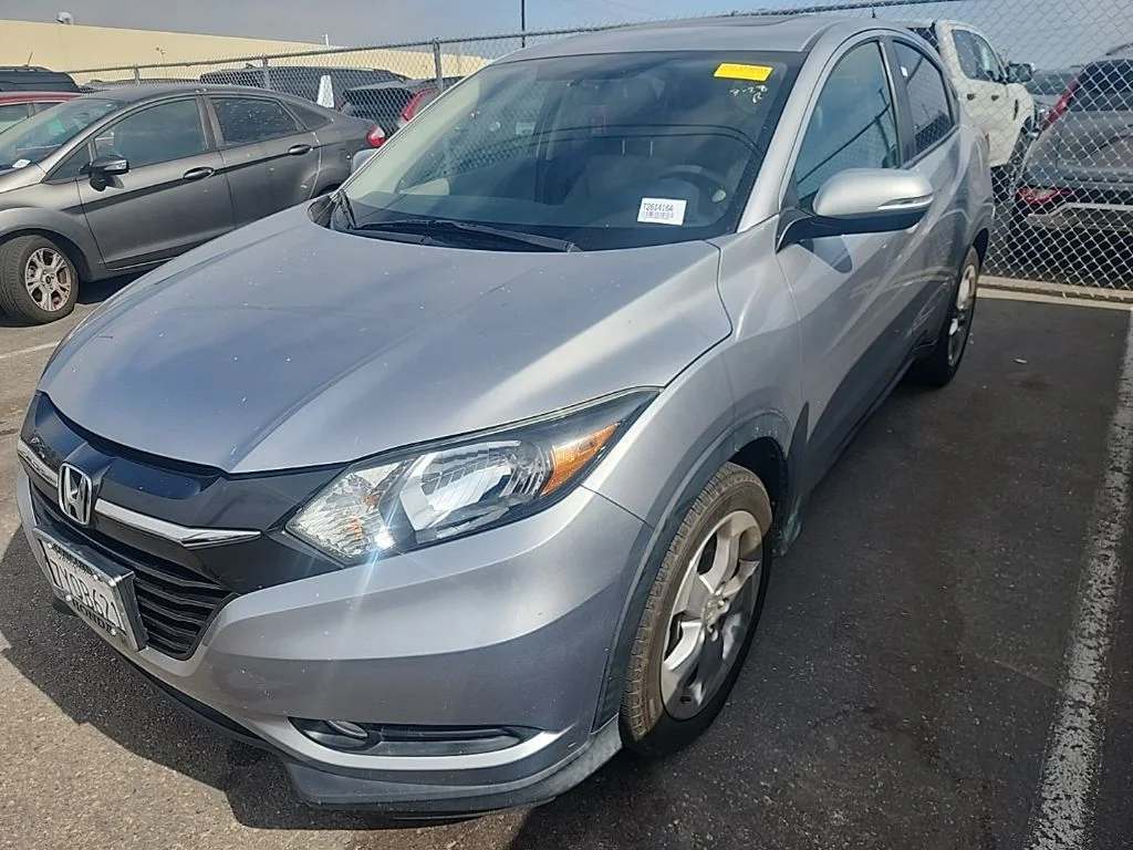 Used 2017 Silver Honda EX image 4