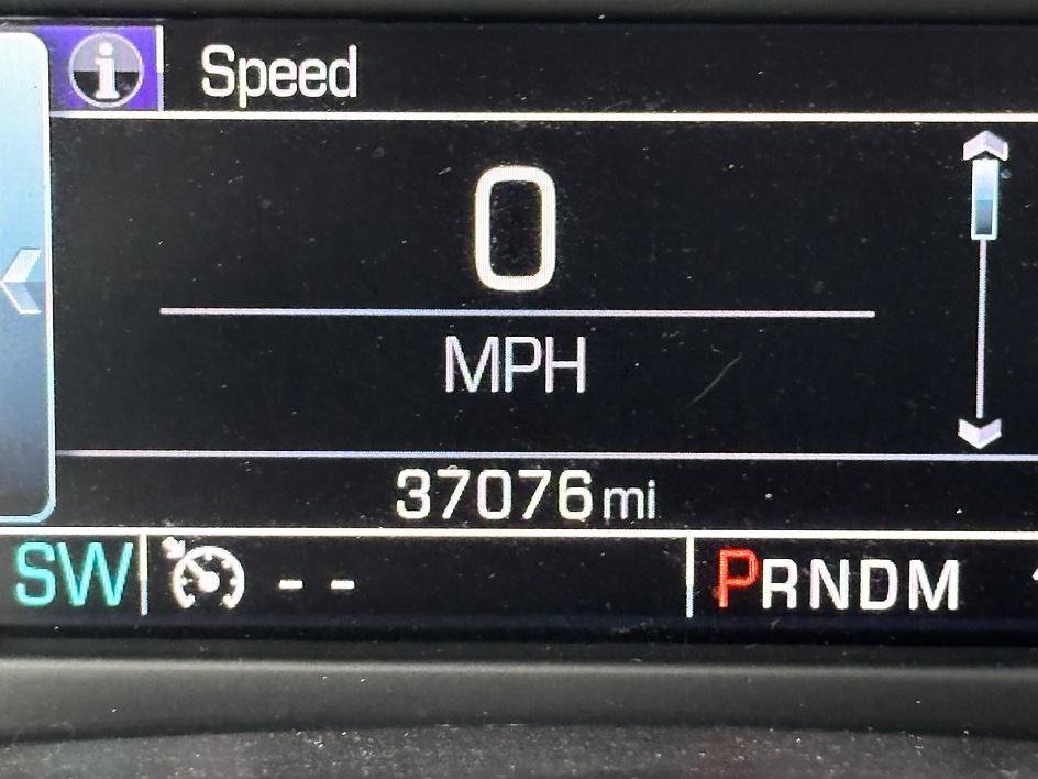 Used 2016 Silver Ice Metallic Chevrolet LT image 21