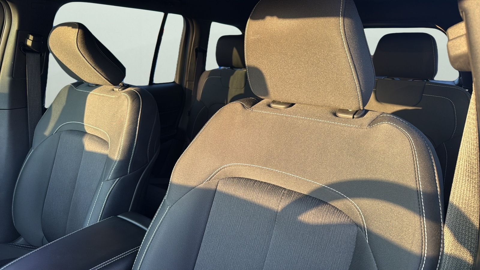 Used 2025 Gray Jeep Laredo X image 9