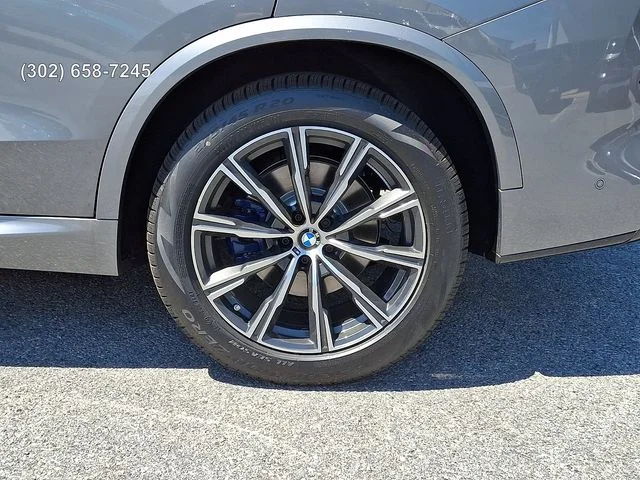 New 2026 Skyscraper Grey Metallic BMW xDrive40i image 8