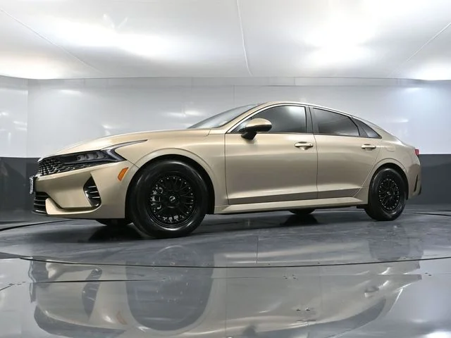 Used 2021 Beige Kia LXS image 51
