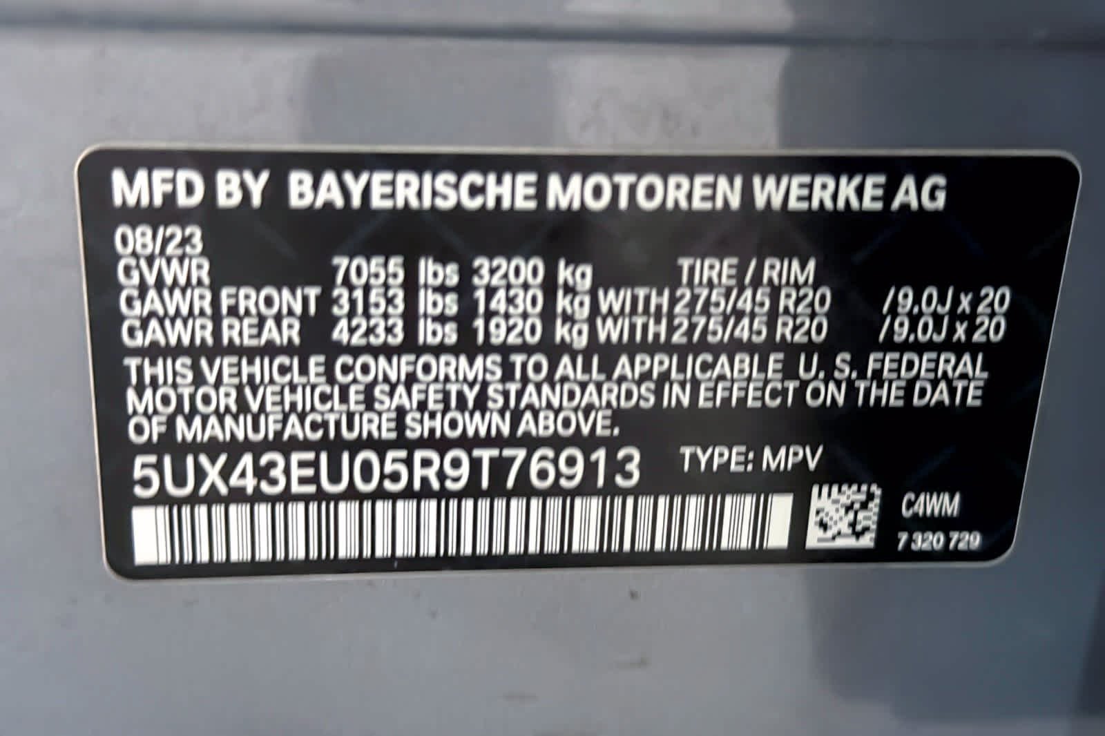 Used 2024 Skyscraper Grey Metallic BMW xDrive50e image 29