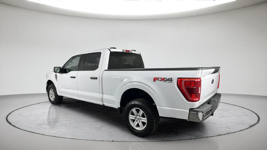 Used 2023 White Ford XLT image 12