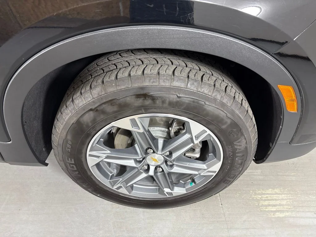 Used 2025 Black Chevrolet LT image 11