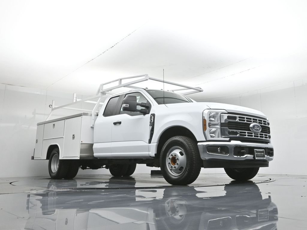 New 2026 Oxford White Ford XL image 51