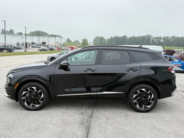 Used 2024 Black Kia SX-Prestige image 4