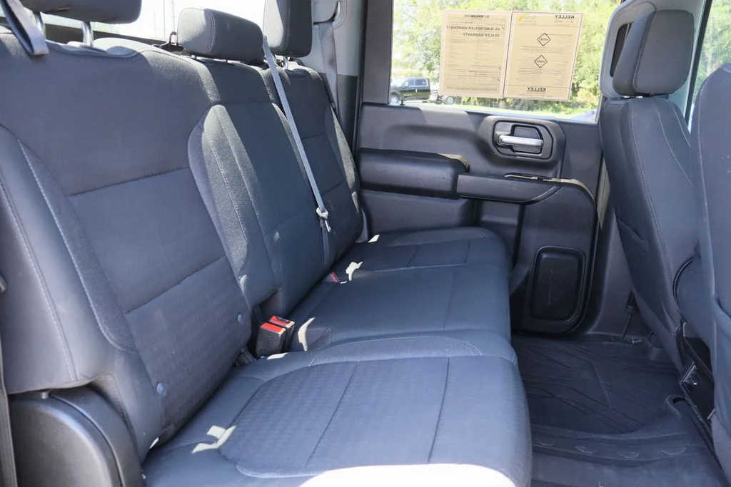 Used 2022 White Chevrolet LT image 26