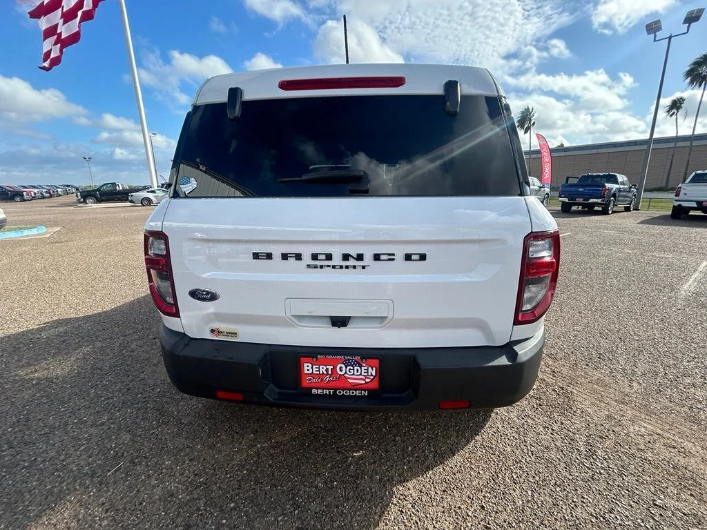 Used 2022 White Ford Big Bend image 5