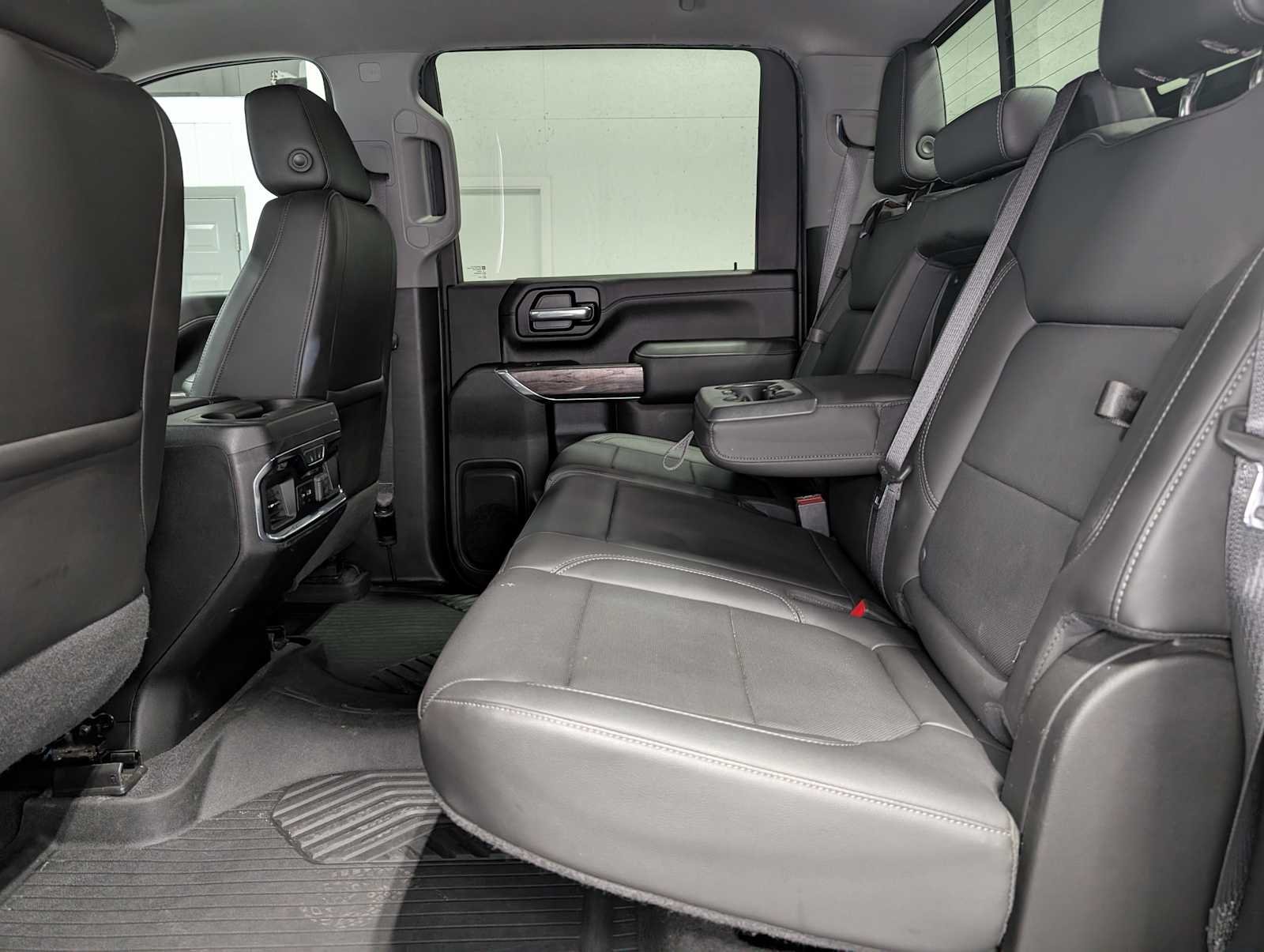 Used 2020 Shadow Gray Metallic Chevrolet LTZ image 22