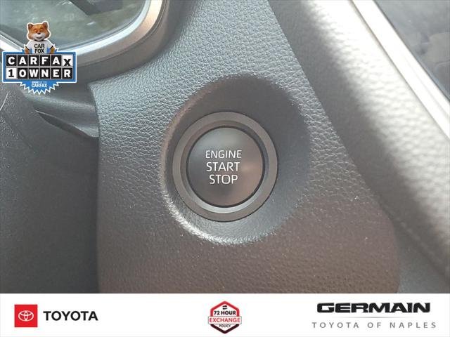Certified Used 2025 WIND CHILL PEARL Toyota  image 33