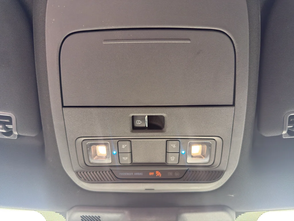 Used 2025 Gray Metallic Ford XLT image 21