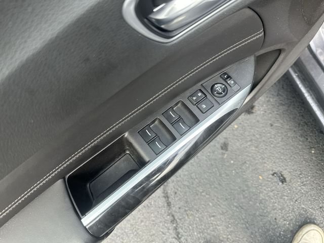 Used 2020 Gray Acura 2.4L image 17
