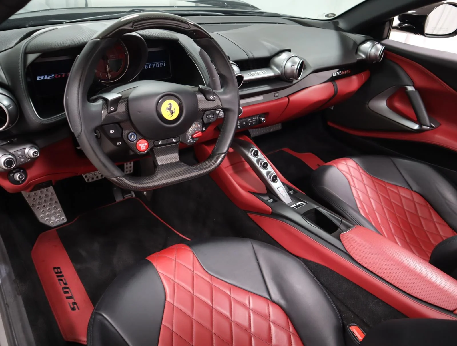 Used 2021 Nero Ferrari Convertible image 17