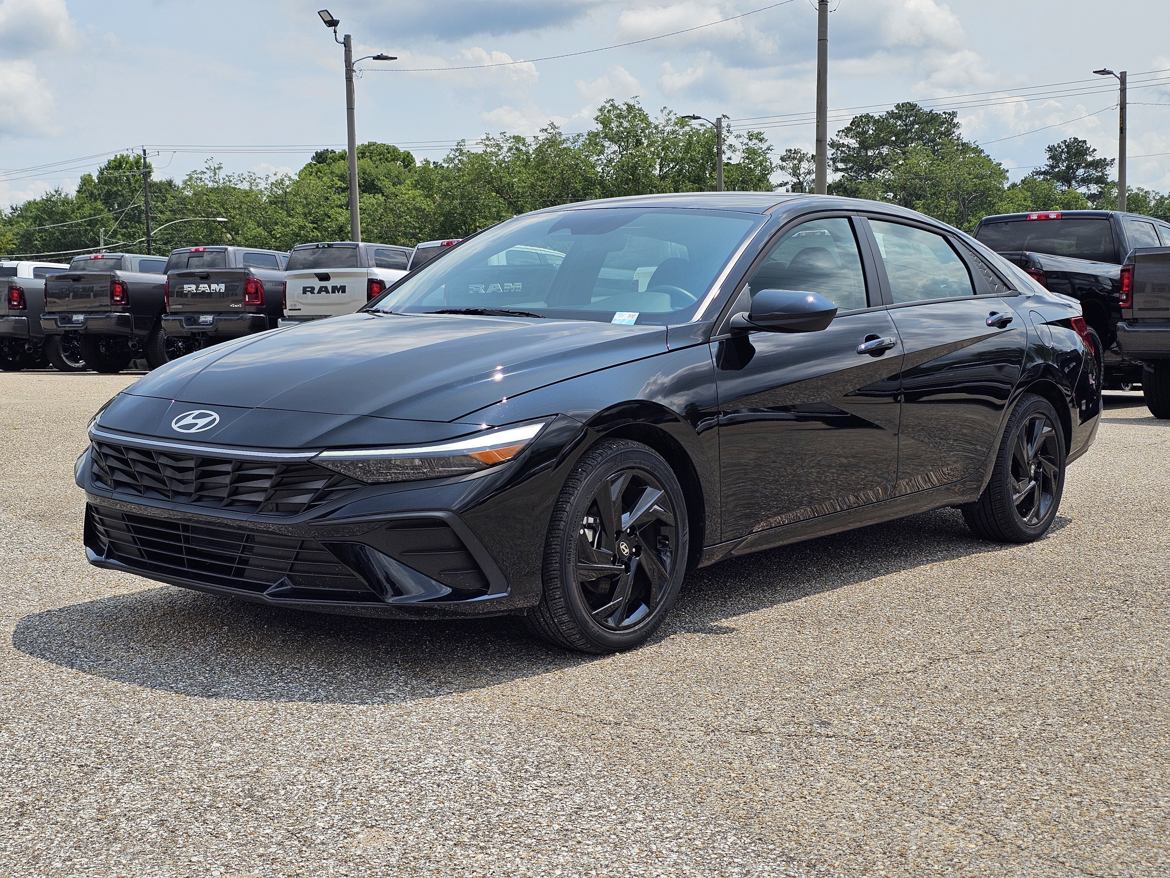 2026 Hyundai Elantra SEL Sport - Photo 1