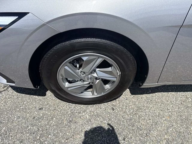 Certified Used 2026  Hyundai SE image 9