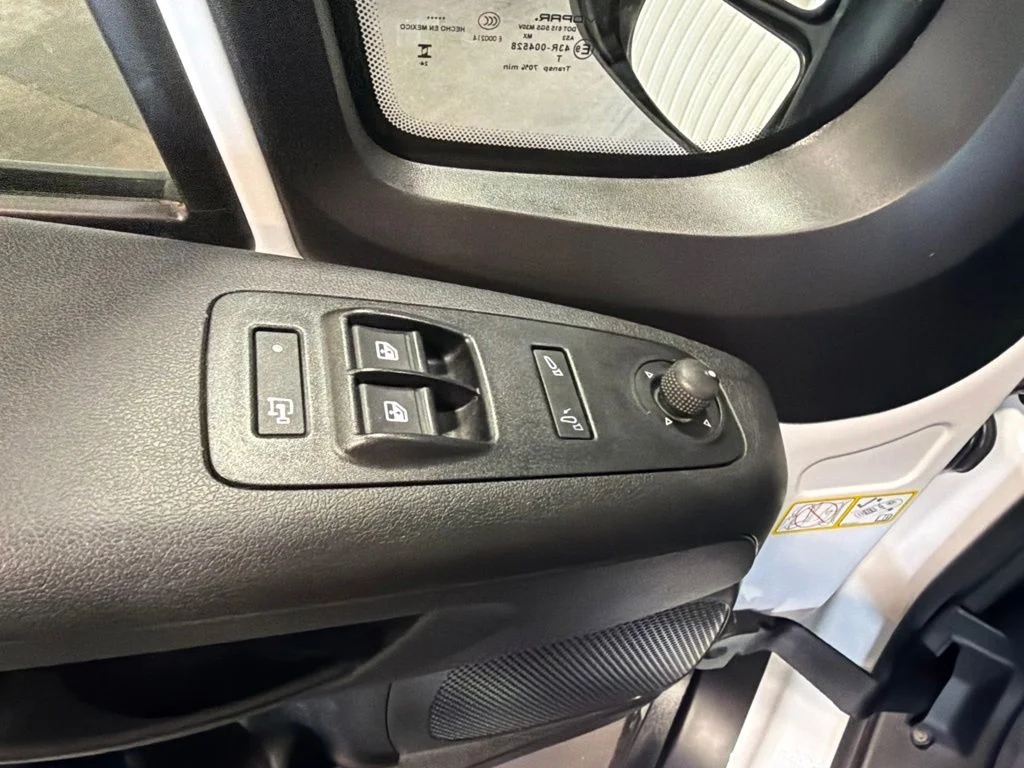 Used 2025 White Ram High Roof image 9