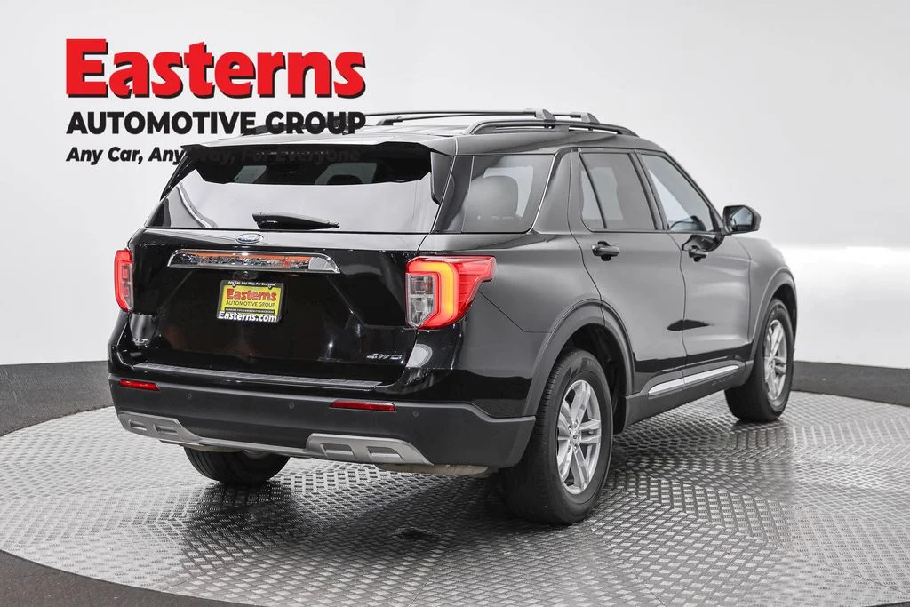 Used 2022 Black Ford XLT image 5