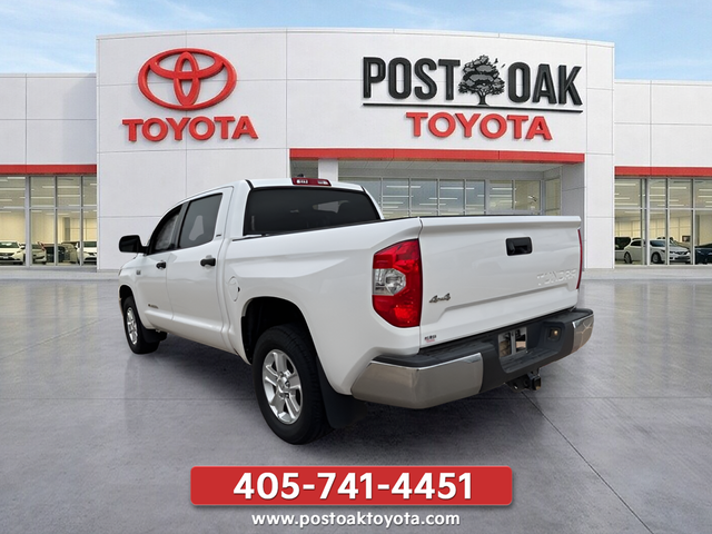 Used 2020 White Toyota SR5 image 11
