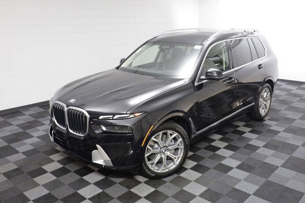New 2026 Black Sapphire Metallic BMW xDrive40i image 2