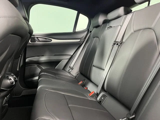 2026 Alfa Romeo Stelvio Base - Photo 7