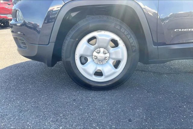 Used 2016 Blue Jeep Sport image 8