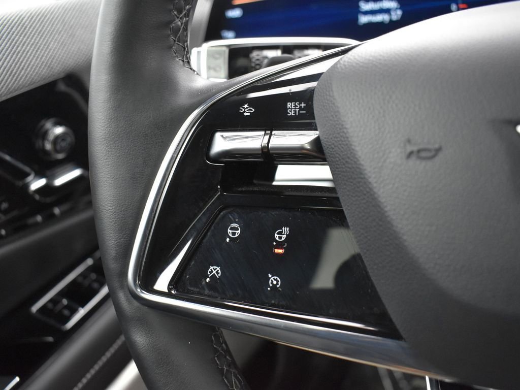2025 CADILLAC OPTIQ - Image 17