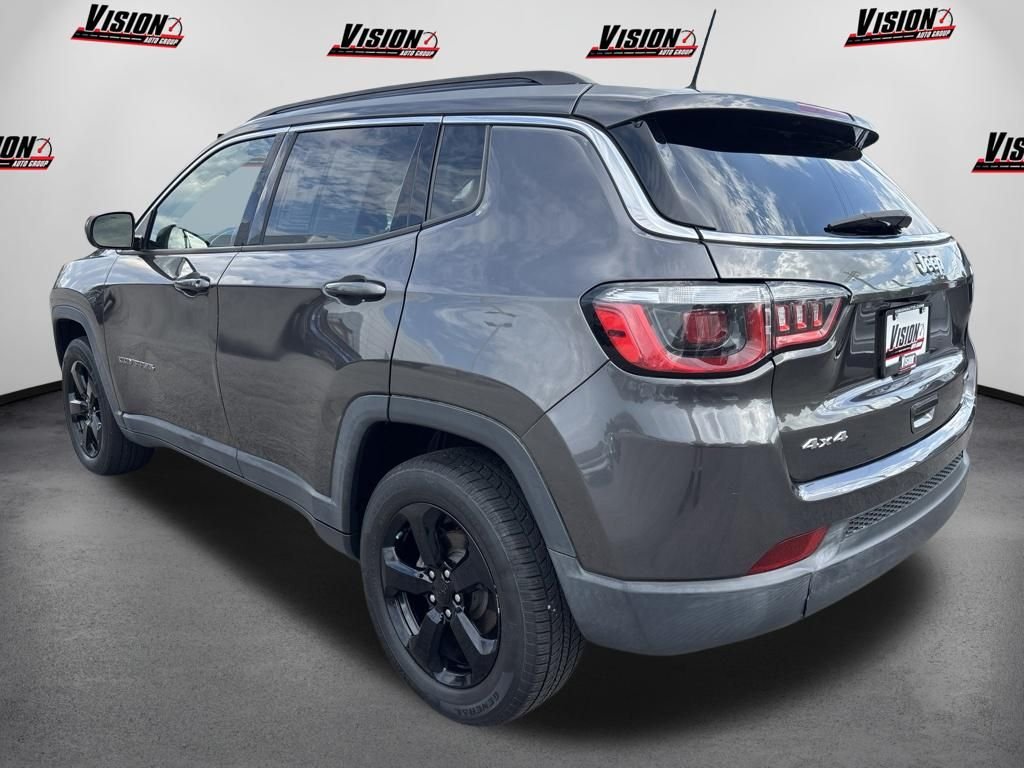 Used 2017 Gray Jeep Latitude image 8