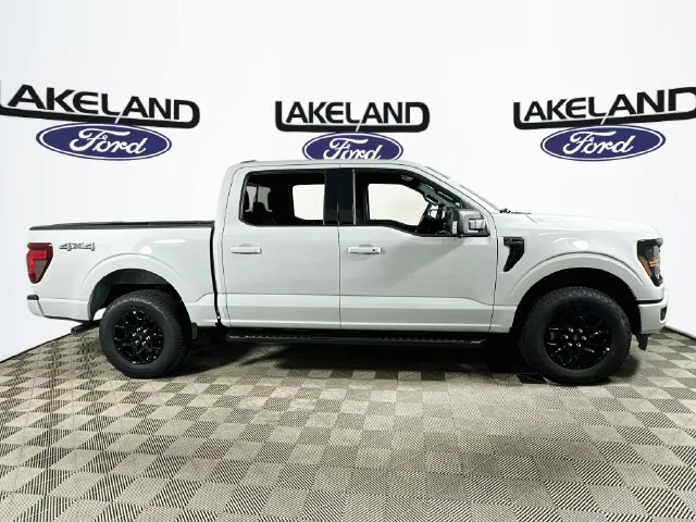 New 2026 White Ford XLT image 2