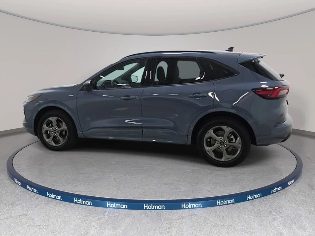 Used 2023 Blue Ford ST-Line image 9