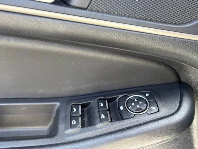 Used 2022 White Ford SEL image 12