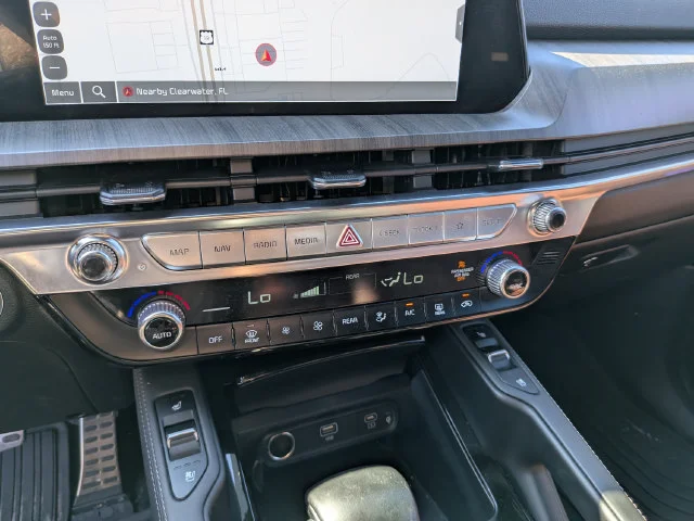 Used 2023 Silver Kia SX image 22