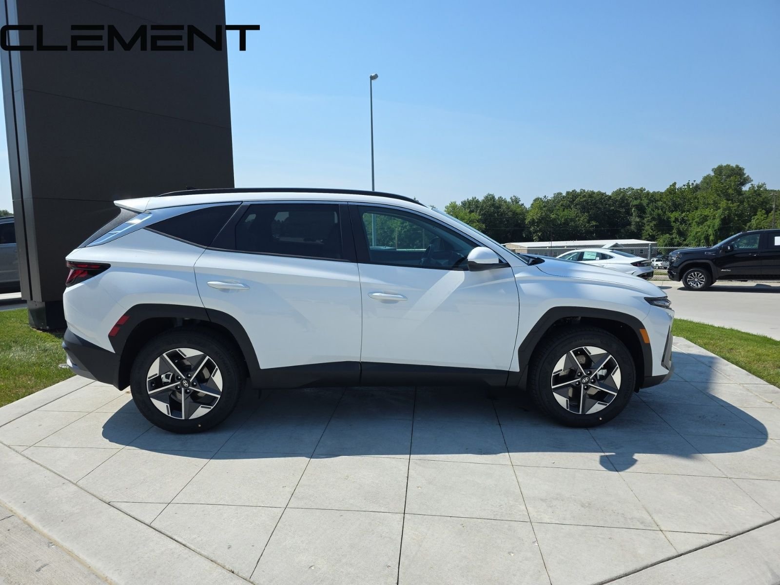 2025 Hyundai Tucson SEL - Photo 8