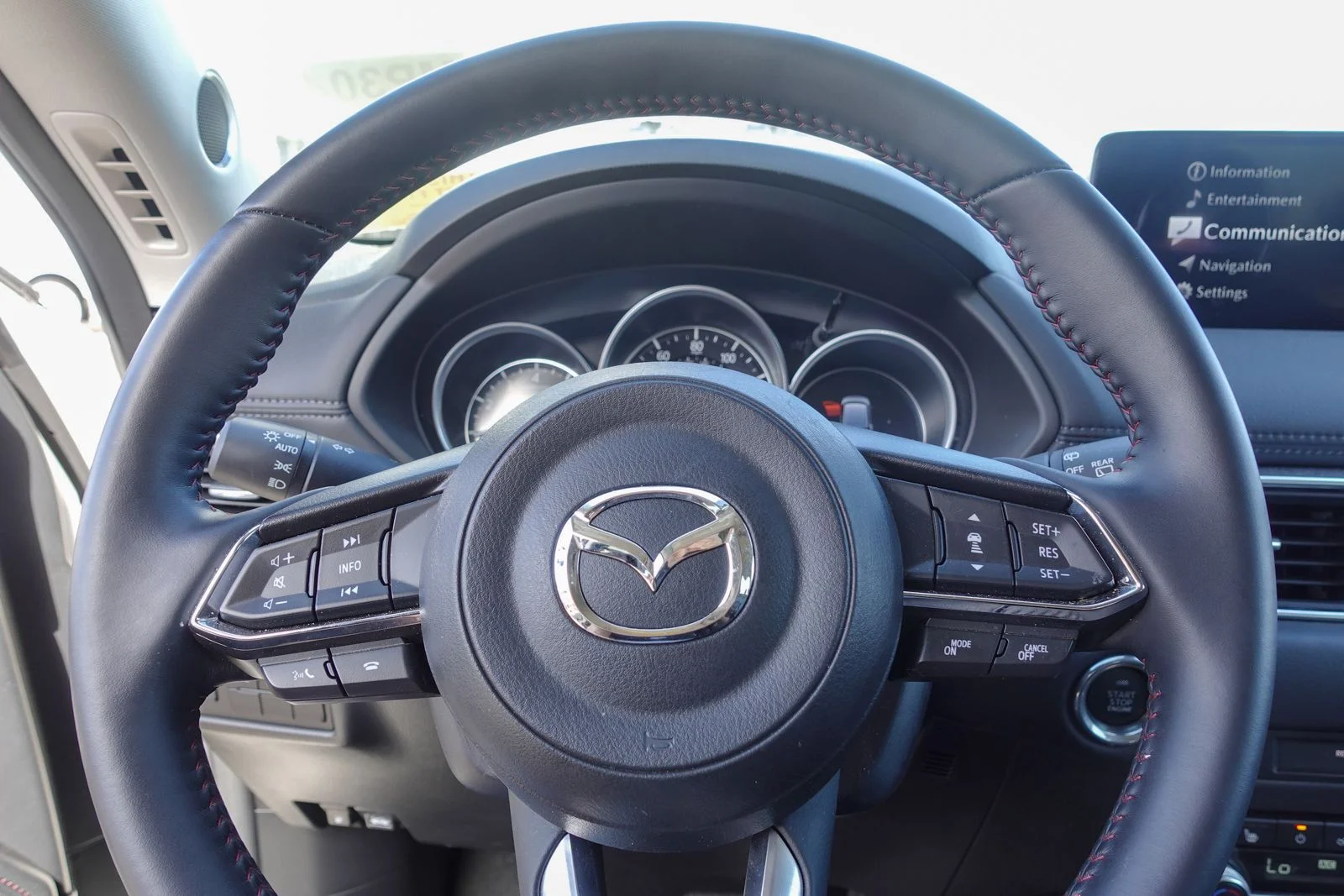Certified Used 2025 Rhodium White Metallic Mazda 2.5 S Carbon Edition image 19