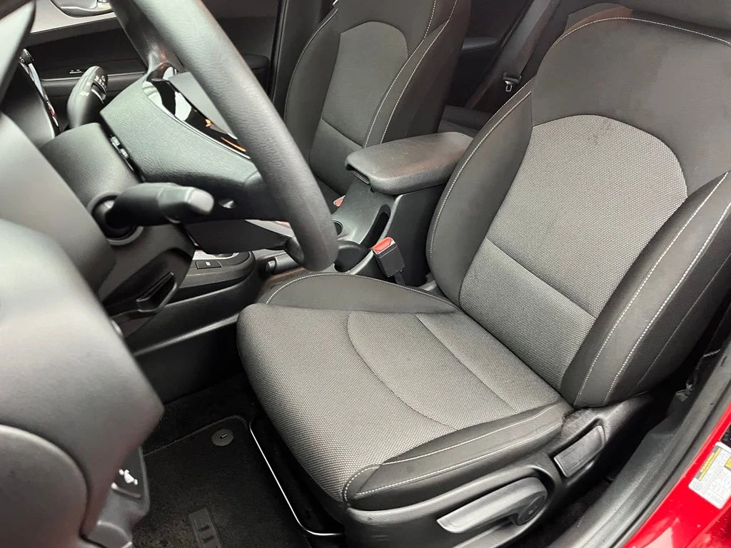 Used 2023 Red Kia LXS image 23