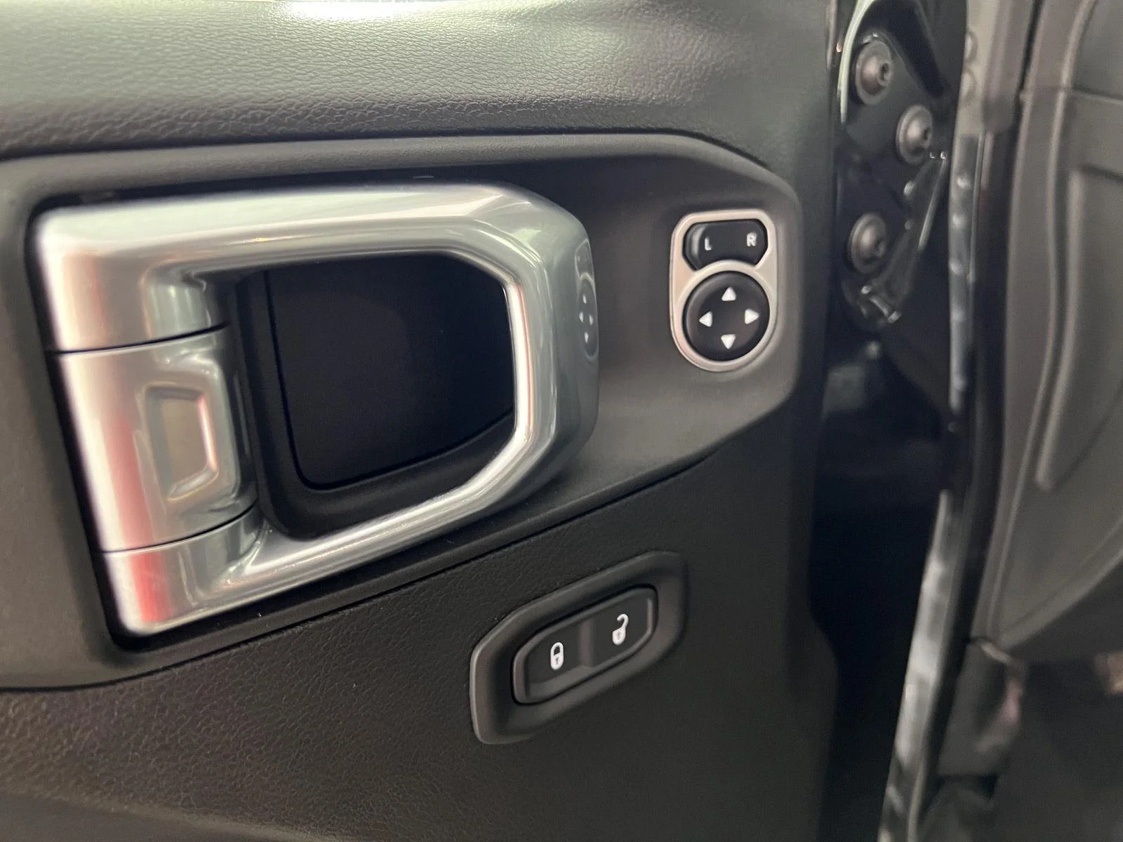 Used 2024 Black Clearcoat Jeep Rubicon image 12