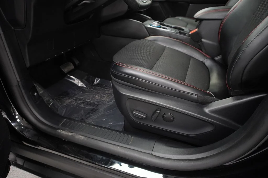 Used 2025 Black Ford ST-Line Elite image 43