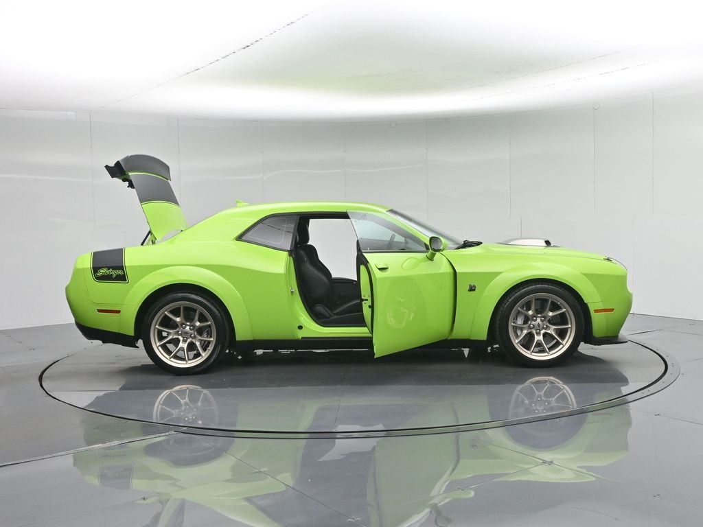 Pre-Owned 2023 Dodge Challenger R/T Scat Pack Widebody 2D Coupe in