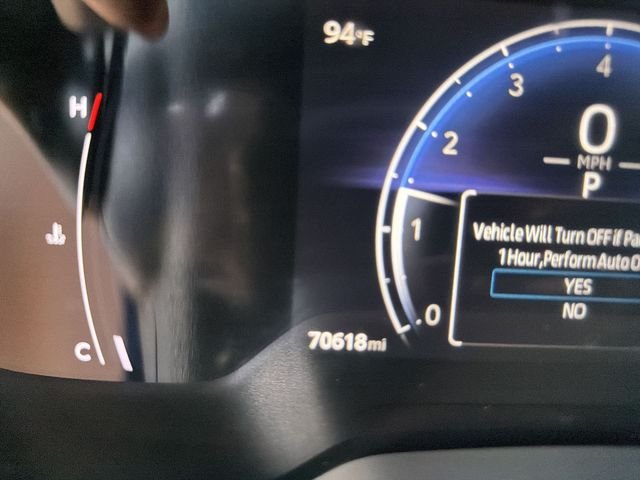 2023 Toyota Corolla Hatchback XSE - Photo 13