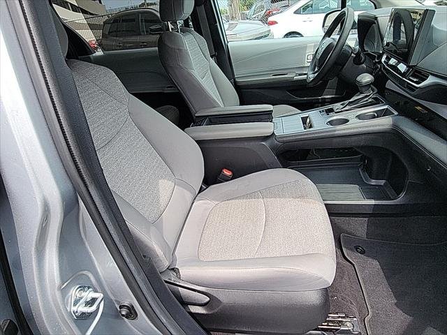 Certified Used 2025 CELESTIAL SILVER Toyota  image 32