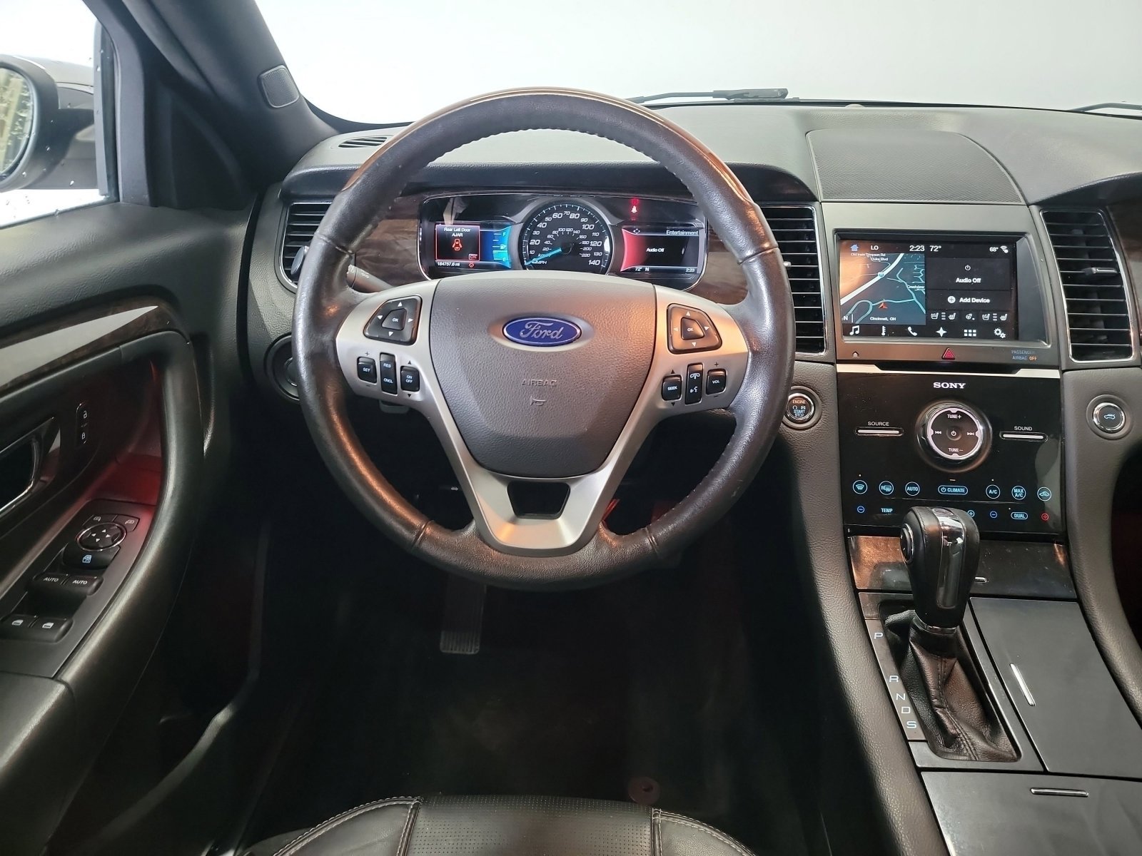 Used 2017 White Gold Metallic Ford Limited image 16