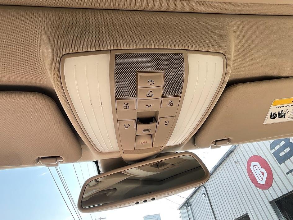 Used 2014 White Mercedes-Benz E 350 image 30