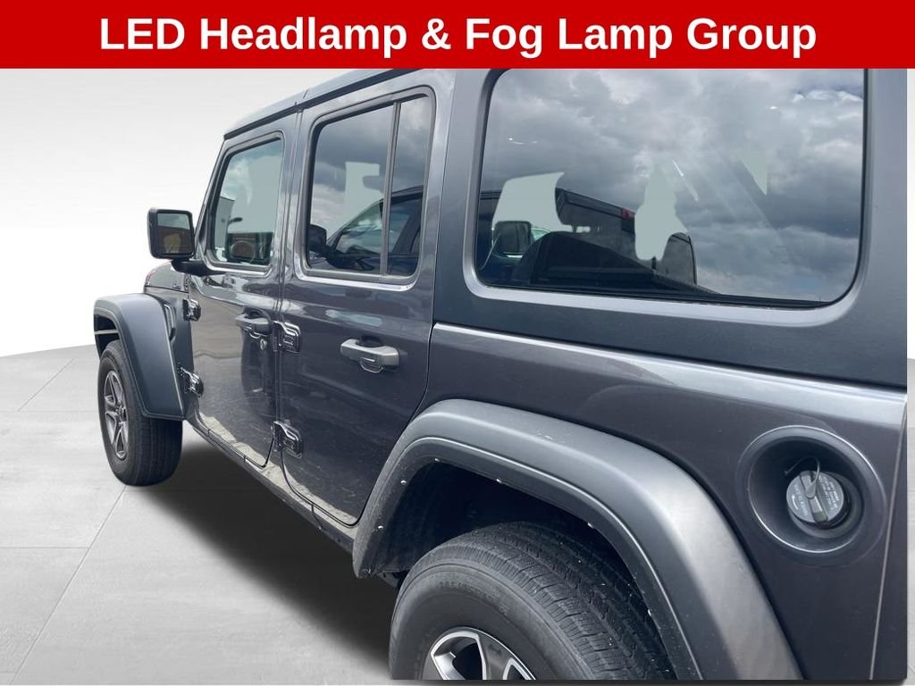 Used 2023 Gray Jeep Sport S image 5
