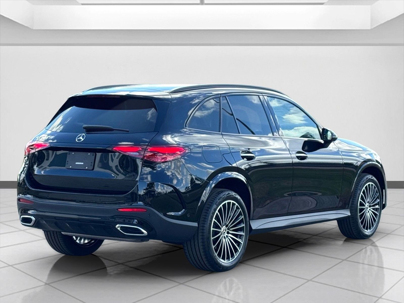New 2026 Obsidian Black Metallic Mercedes-Benz GLC 300 image 3