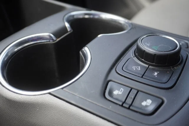 Used 2022  GMC SLT image 33