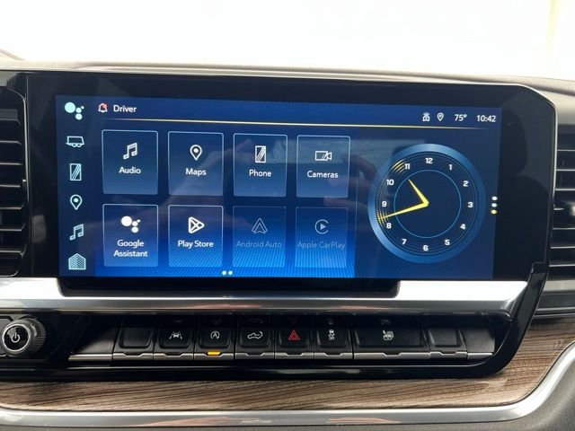 Used 2023 Gray Chevrolet LT image 18