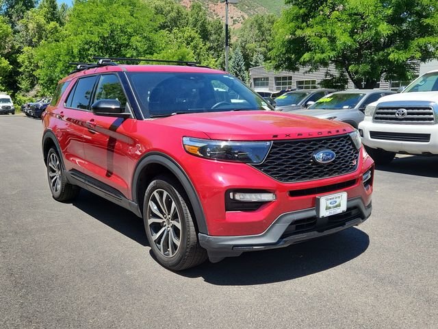 2022 Ford Explorer ST 4WD's photo