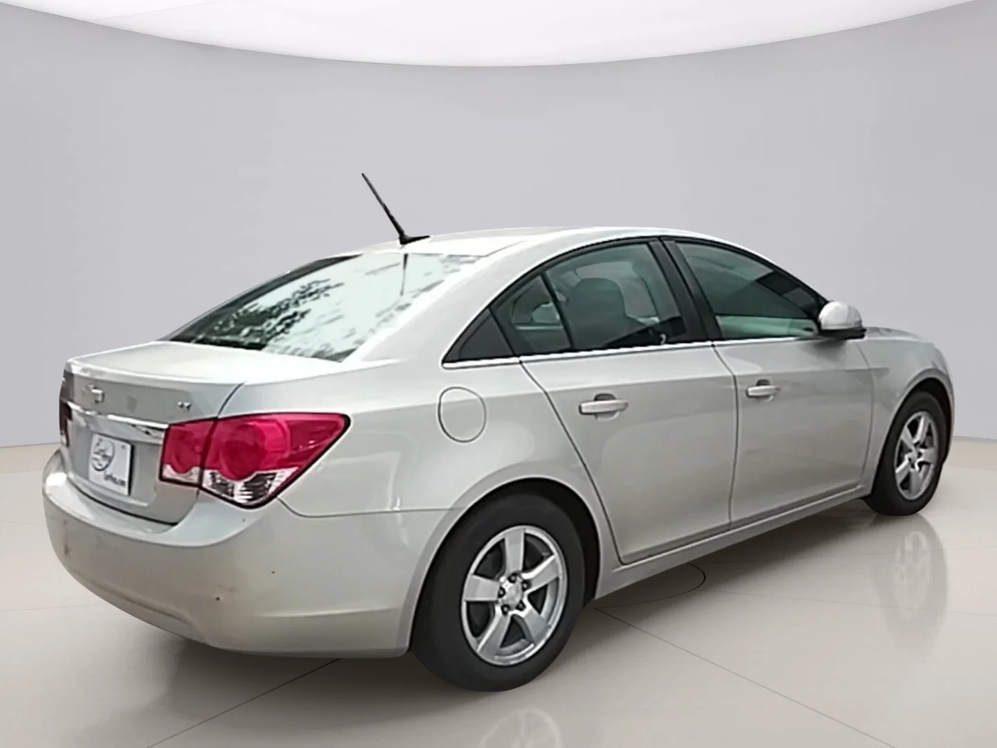 Used 2013 Gold Chevrolet 1LT image 5