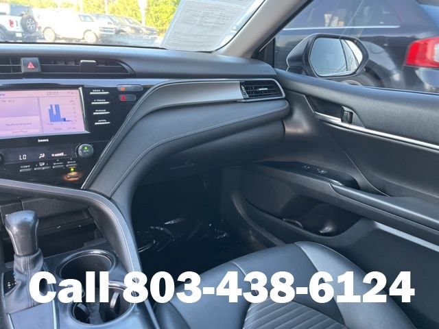 Used 2020 White Toyota SE image 17